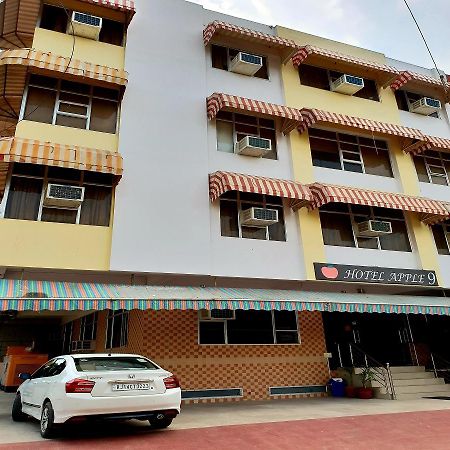 Hotel O Apple Jaipur Exteriör bild